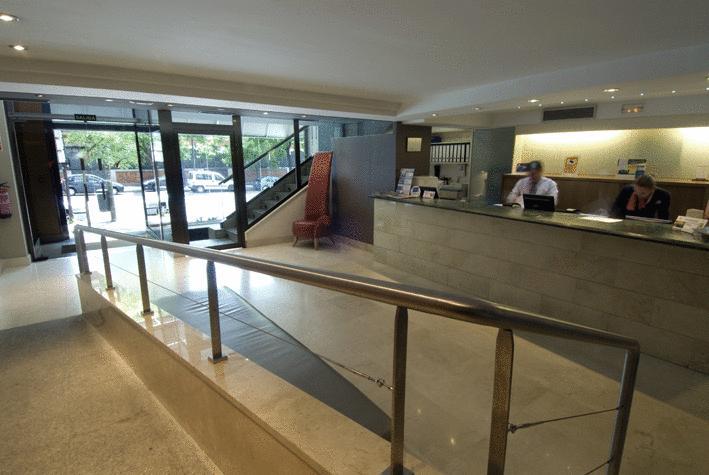 Husa Moncloa Мадрид Интерьер фото